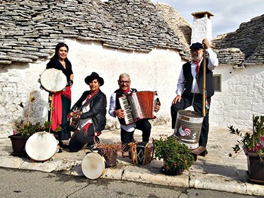 Il Borgo Cantato a Cisternino